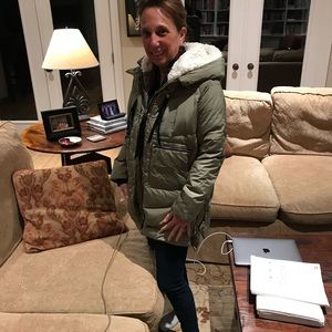 Meet your Posher, Faye